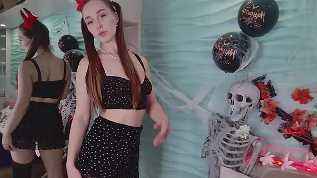 MiyaMeow- online show from October 29, 2025, 9:11 am