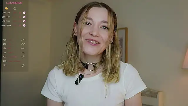 StarryMary online show from October 20, 2025, 9:04 pm