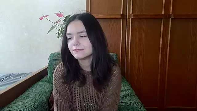 AudieMleczynski online show from November 18, 2025, 7:24 am