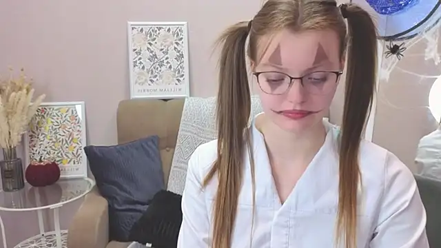 Dear Jessica online show from October 30, 2025, 10:16 am