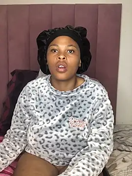 Bubbles156 online show from April 14, 2026, 7:14 am