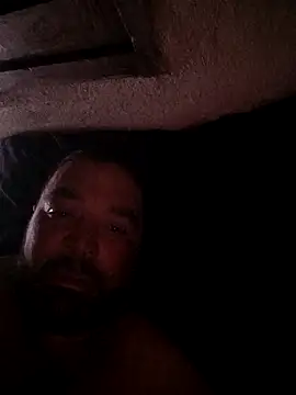 Motoboy100 online show from November 26, 2025, 4:13 am