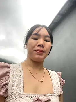 hanaa-show online show from November 11, 2025, 8:14 am