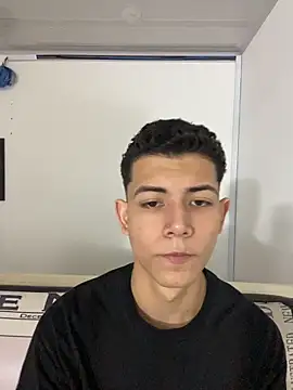 Snapshot of FireGuy_99 chatting on December 22, 2025, 7:11 pm FireGuy 99 online show from December 22, 2025, 7:11 pm