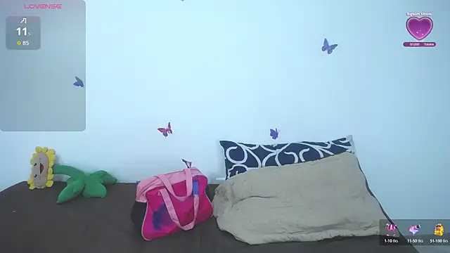 issa bella18 online show from November 26, 2025, 3:29 am