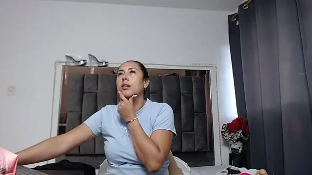 Salmma Milf online show from May 20, 2026, 11:38 am