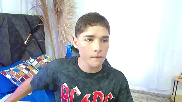 Mattass18 online show from November 13, 2025, 4:39 pm