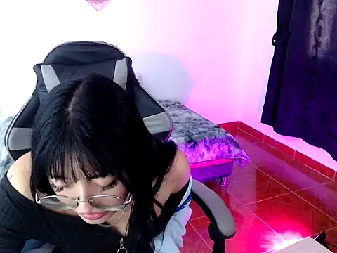 Isabella  666 online show from October 15, 2025, 1:00 pm