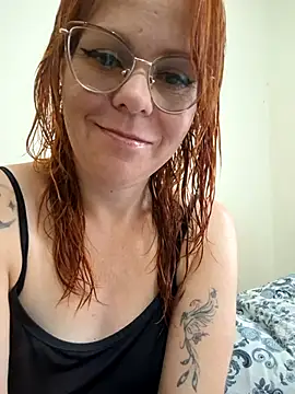 PorcelainDoll1 online show from November 17, 2025, 4:13 pm