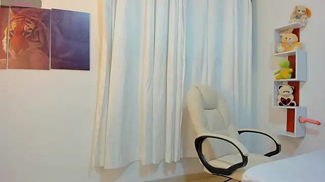 Miaa Star1 online show from November 1, 2025, 1:13 pm