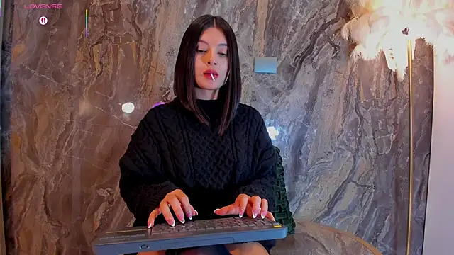 Snapshot of Rashel_Frost_ chatting on November 16, 2025, 12:49 am Rashel Frost online show from November 16, 2025, 12:49 am