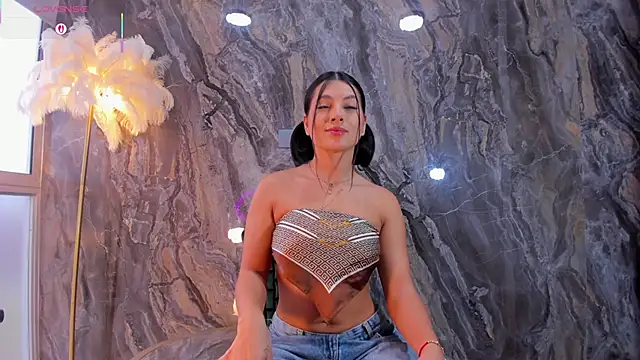 Snapshot of Rashel_Frost_ chatting on November 24, 2025, 9:25 pm Rashel Frost online show from November 24, 2025, 9:25 pm