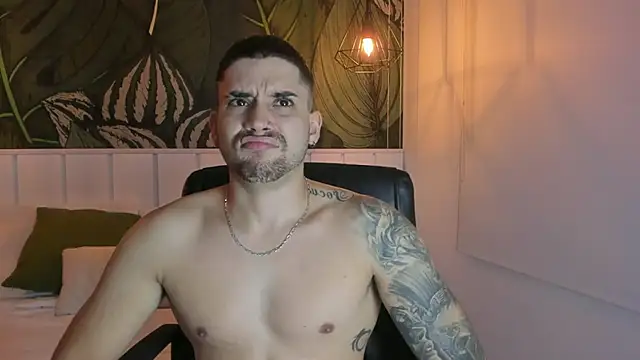 Mike montoya01 online show from November 20, 2025, 5:07 am