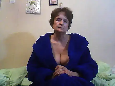 JesykaLove566 online show from April 24, 2026, 7:05 pm