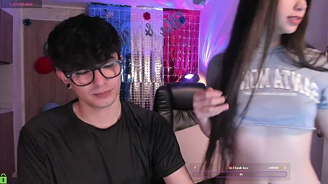 Mikeyvioleta  online show from July 25, 2026, 9:40 am