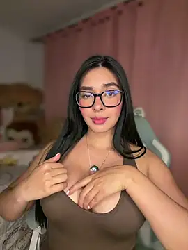 Snapshot of MiaSofia__ chatting on May 28, 2026, 1:58 am MiaSofia online show from May 28, 2026, 1:58 am