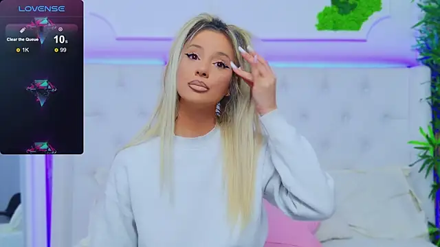 AriannaSins online show from February 4, 2025, 3:57 pm