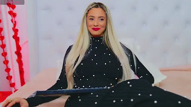 AriannaSins online show from February 7, 2025, 4:24 pm