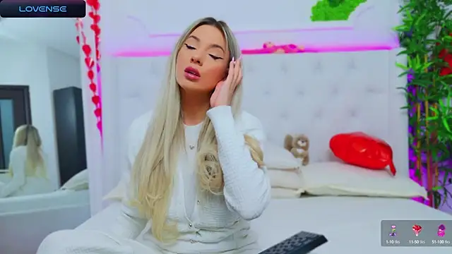 AriannaSins online show from February 24, 2025, 1:10 pm