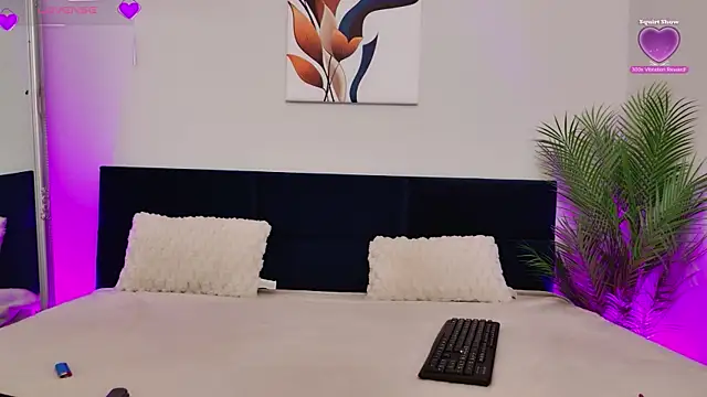 AriannaSins online show from April 23, 2026, 2:52 pm