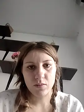 SandyCassie online show from November 22, 2025, 8:24 am