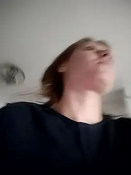 SandyCassie online show from December 16, 2025, 8:08 am