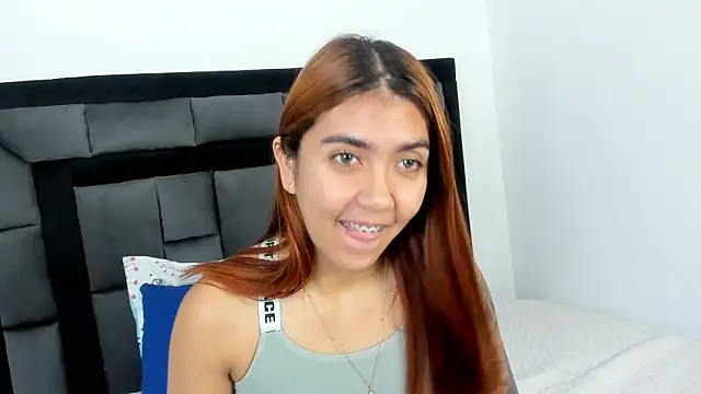 Jessicatorres7 online show from December 3, 2025, 12:14 pm