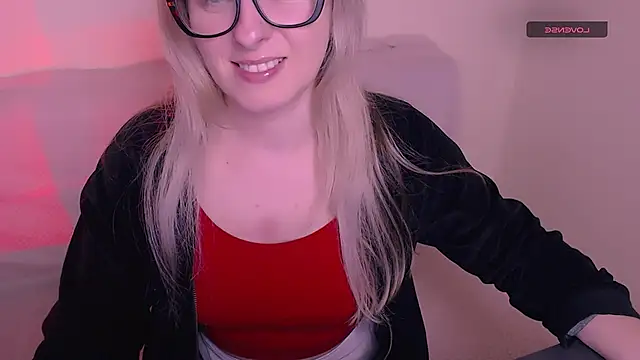 AllaLeomz online show from December 3, 2025, 8:00 am