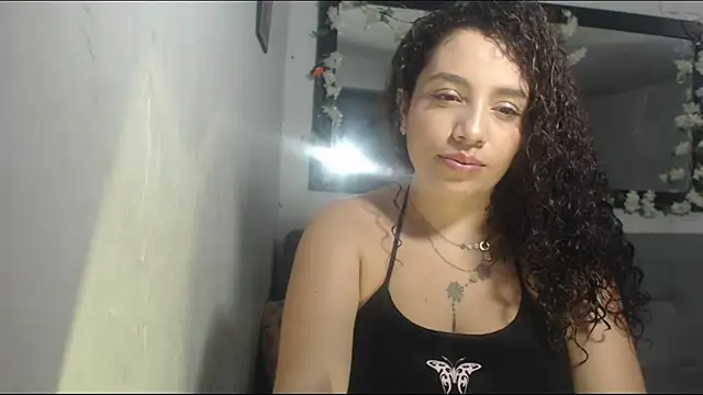 m zoee online show from November 23, 2025, 4:45 am