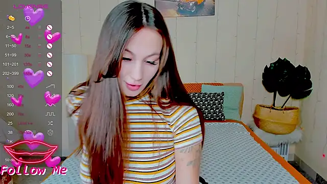 honeybuns lizzy online show from October 17, 2025, 1:20 am