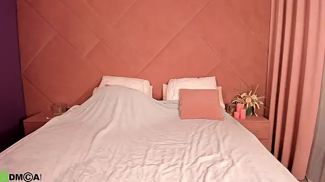 Vanessa River online show from October 22, 2025, 1:17 am