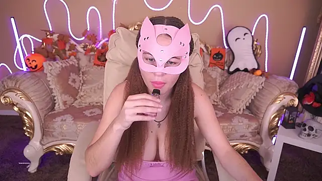 Snapshot of QueenEvieX chatting on October 30, 2025, 6:59 am QueenEvieX online show from October 30, 2025, 6:59 am