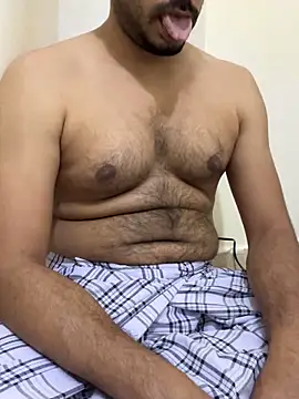 Handsome8677 online show from April 10, 2026, 10:36 pm