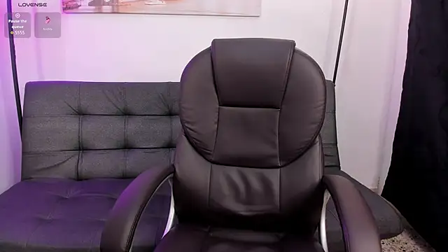 Dulce kitty13 online show from October 31, 2025, 3:51 am