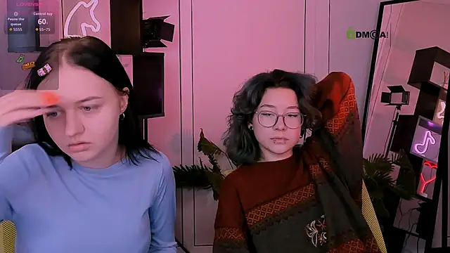 miki ti online show from November 6, 2025, 12:17 pm