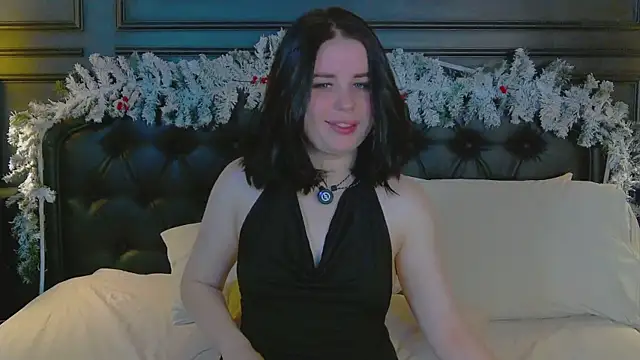 AliceLune online show from December 21, 2025, 2:02 pm