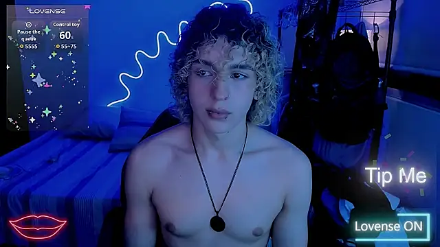 Snapshot of Lyric_Mirage chatting on February 19, 2026, 4:30 am Lyric Mirage online show from February 19, 2026, 4:30 am