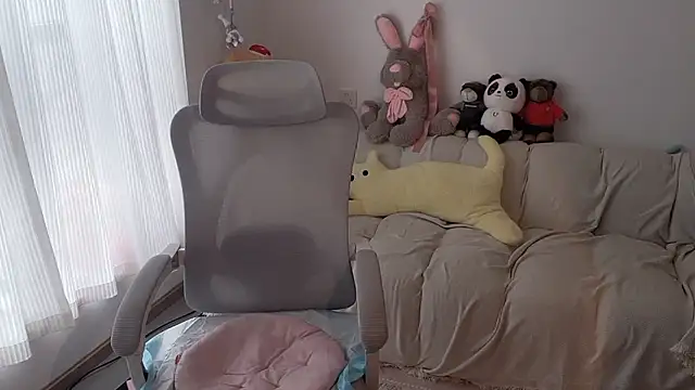 lsevenlll online show from April 21, 2026, 2:51 am