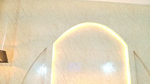 Antonella Russo1 online show from March 31, 2026, 1:00 pm