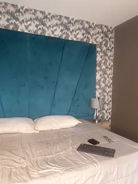 Aaron Eze online show from February 11, 2026, 8:25 pm