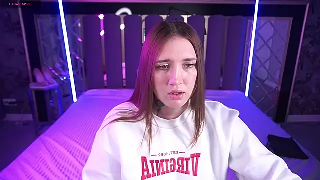 AmiraChase online show from March 3, 2026, 1:39 pm