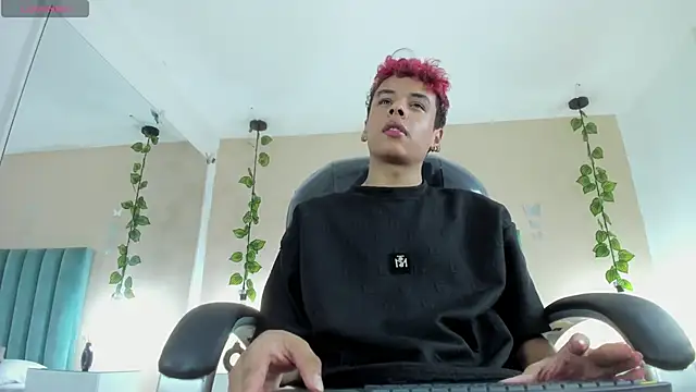 Xavier Fox    online show from February 11, 2026, 7:52 pm