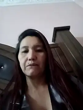 Snapshot of Bigtitsass81 chatting on October 19, 2025, 12:28 pm Bigtitsass81 online show from October 19, 2025, 12:28 pm