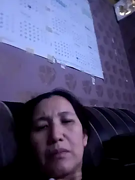 Snapshot of Bigtitsass81 chatting on November 14, 2025, 8:02 am Bigtitsass81 online show from November 14, 2025, 8:02 am