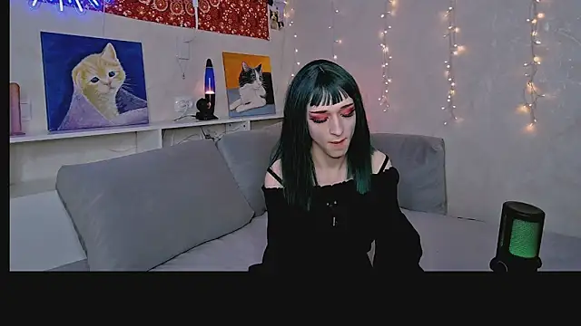 whoalexxa online show from November 15, 2025, 1:18 pm