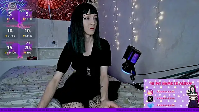 Snapshot of whoalexxa chatting on January 8, 2026, 6:59 am whoalexxa online show from January 8, 2026, 6:59 am