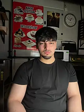 Snapshot of emir343475 chatting on June 3, 2026, 9:53 pm emir343475 online show from June 3, 2026, 9:53 pm