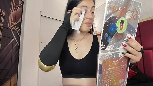 moon winy online show from November 6, 2025, 11:33 am