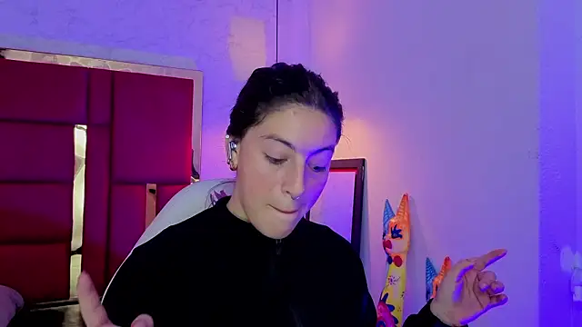 moon winy online show from March 22, 2026, 11:35 am