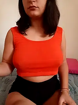 Snapshot of miamia21 chatting on October 17, 2025, 12:08 pm miamia21 online show from October 17, 2025, 12:08 pm